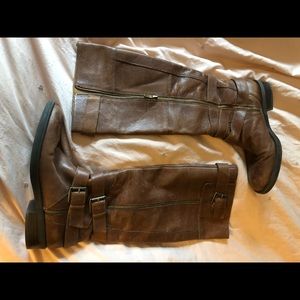 Enzo Angiolini brown leather riding boots